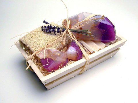 giftbox_amethyst.jpg